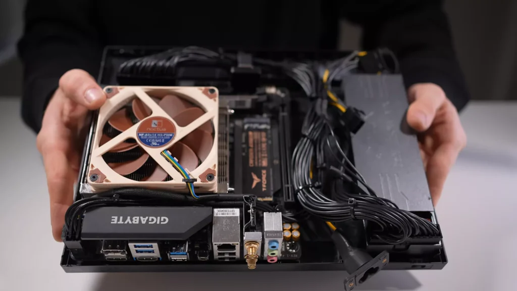 What's actually inside the Xbox One GPU
